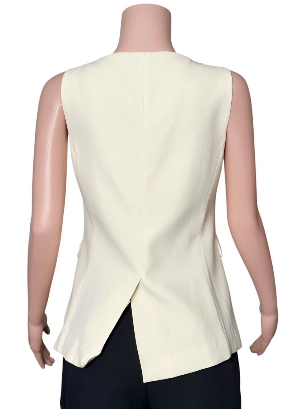 LILYSILK Sleeveless Button Up Silk Vest, Lily White, 6 (US) - Picture 6 of 10